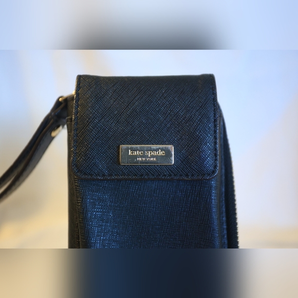 Kate Spade Kirstie Newbury Lane Black Leather Wristlet - Picture 2 of 10